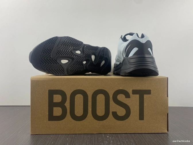 Tint GZ0711 Adidas MNVN Yeezy Boost 700 Blue 0811